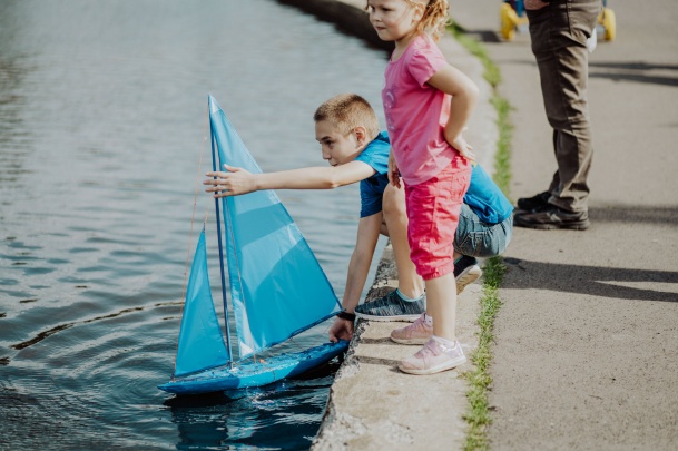 Wodowanie Modeli Jachtów Żaglowych